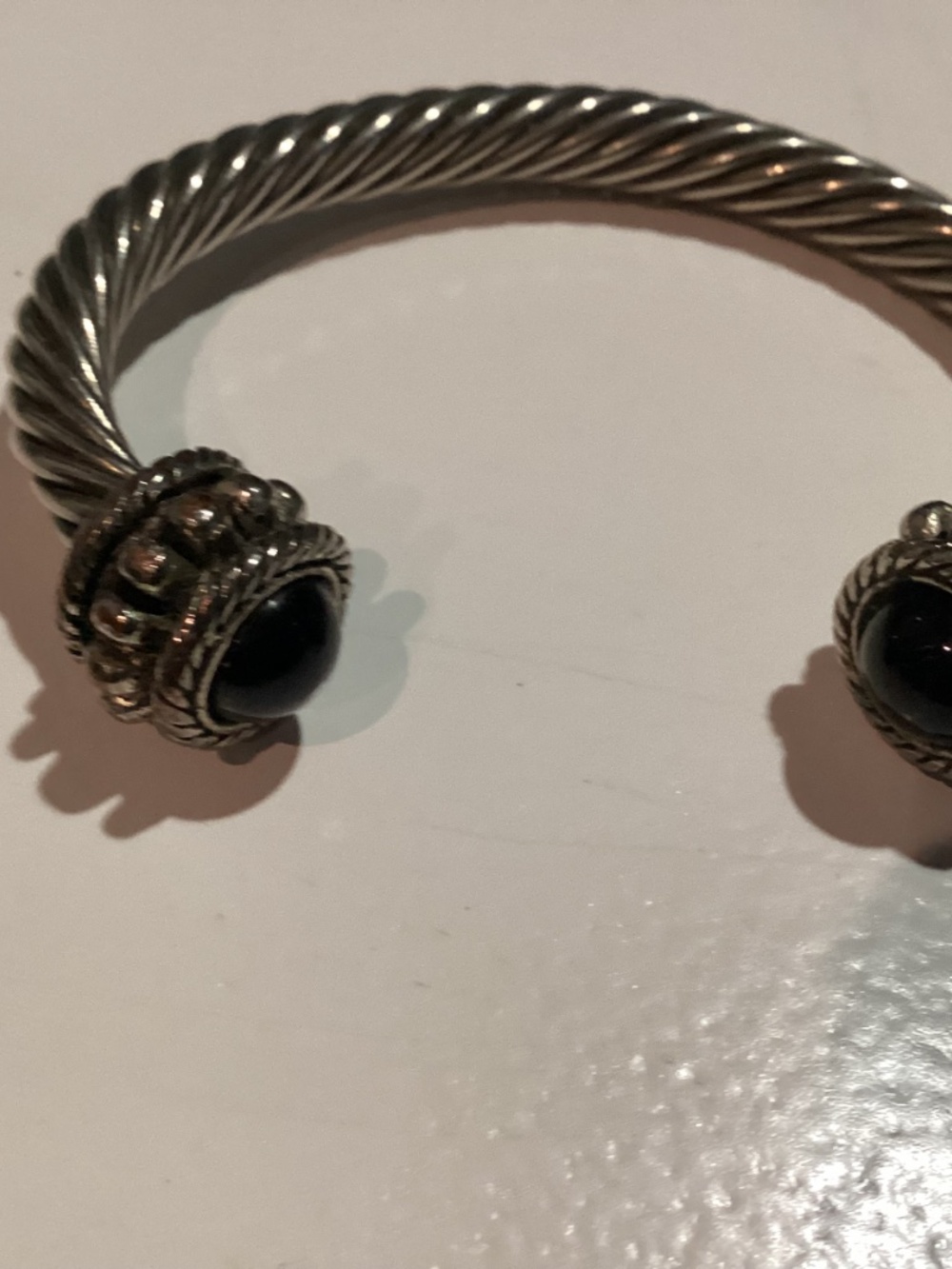 TWISTED CABLE. CUFF DAVID YURMAN STYLE. BLACK DETAILS SILVER TONE - Picture 9 of 9